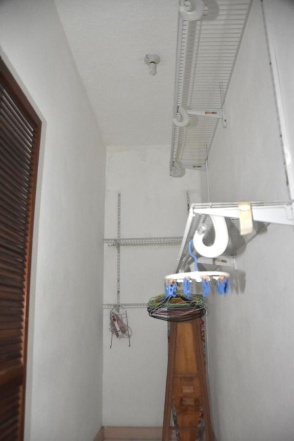 Embassy Deluxe Apartment Kingston