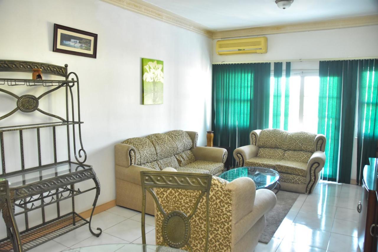 Apartment Embassy Deluxe Kingston